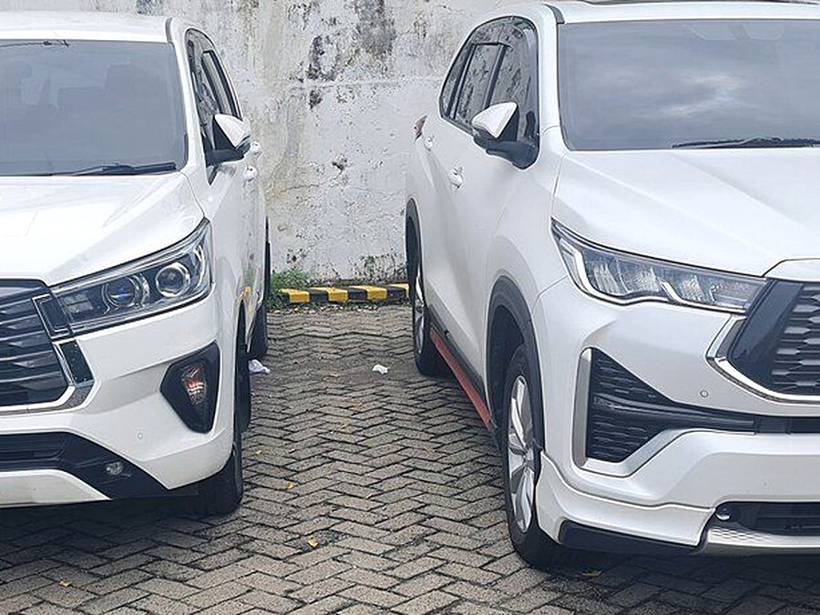 Toyota Kijang Innova